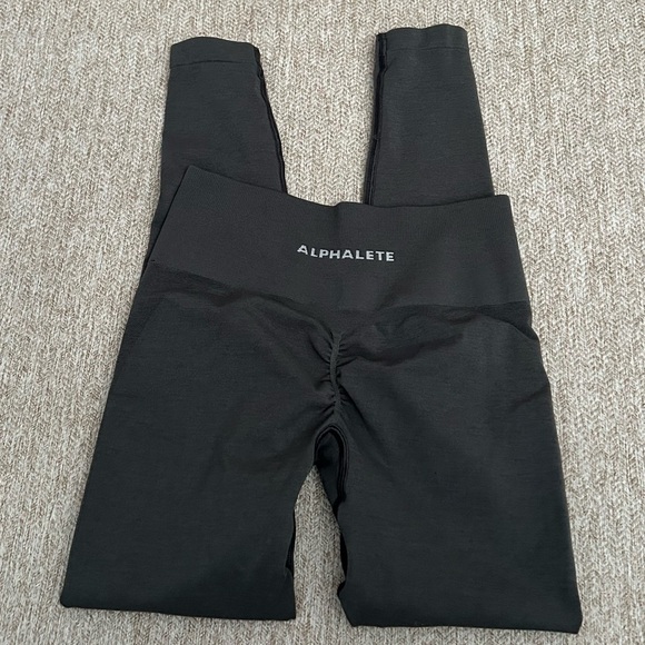 Alphalete Amplify Leggings - Picture 3 of 8